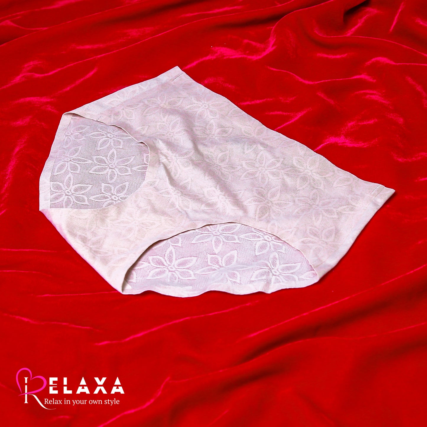 Floral Lacy No-Show Cheeky Panty